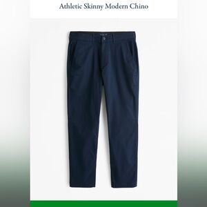 NWT Men’s Abercrombie blue chinos